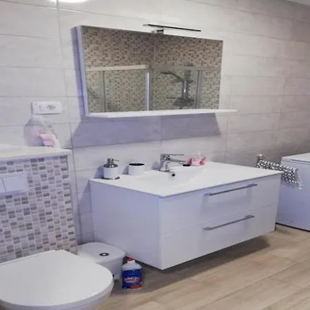2 Bedroom With Terrace