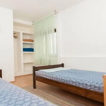 2 Bedroom With Terrace 公寓 *