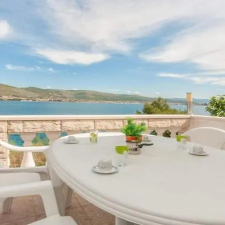 2 Bedroom With Terrace